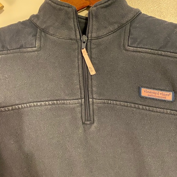 Vineyard vines pullover - Picture 2 of 3